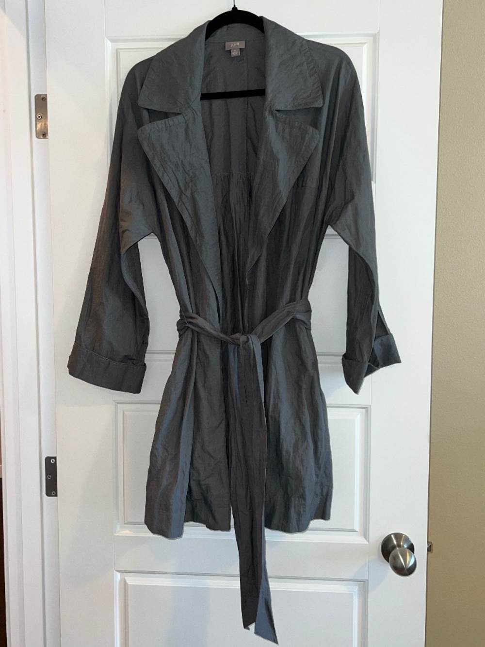NWOT- J. Jill Gray Lightweight Trench Jacket with Tie Waist Size M